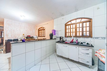 Casa à venda com 5m², 3 quartos e 2 vagasCozinha 
