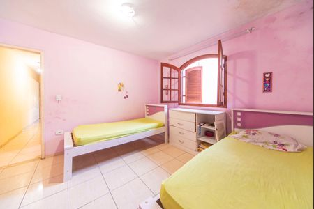 Casa à venda com 5m², 3 quartos e 2 vagasQuarto 1