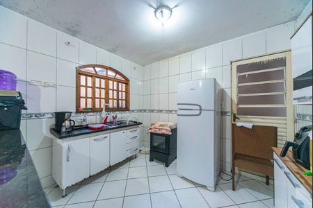 Casa à venda com 5m², 3 quartos e 2 vagasCozinha 