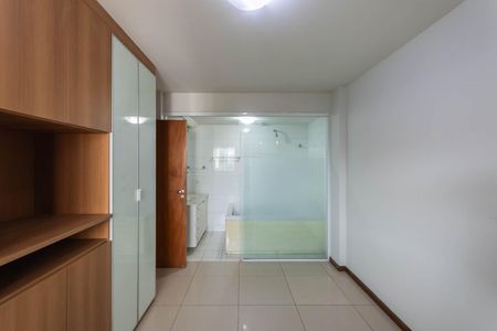 Apartamento à venda com 210m², 3 quartos e 2 vagasSuíte