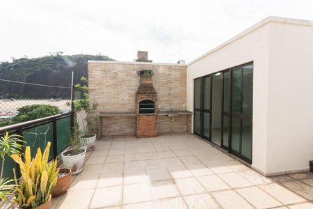 Apartamento à venda com 210m², 3 quartos e 2 vagasCobertura