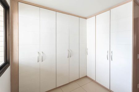 Apartamento à venda com 210m², 3 quartos e 2 vagasQuarto 1