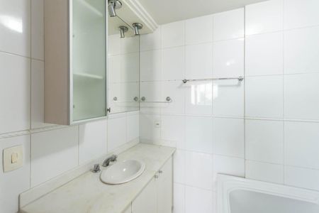Apartamento à venda com 210m², 3 quartos e 2 vagasBanheiro Suíte