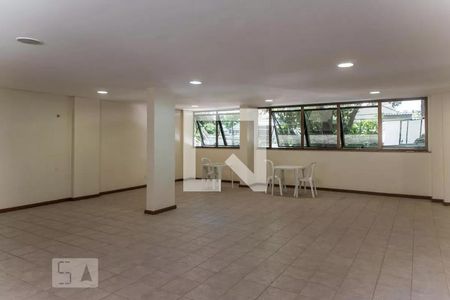 Apartamento à venda com 210m², 3 quartos e 2 vagas Apartamento à venda com 210m², 3 quartos e 2 vagasÁrea comum