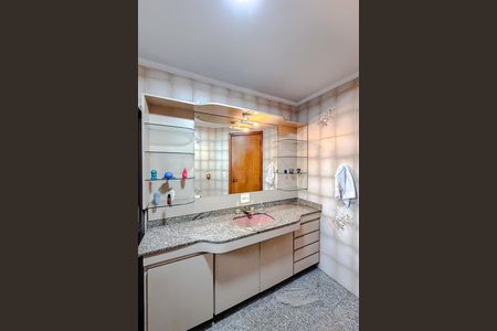 Apartamento à venda com 191m², 4 quartos e 2 vagas Apartamento à venda com 191m², 4 quartos e 2 vagasBanheiro