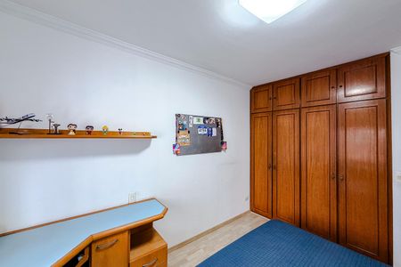 Apartamento à venda com 191m², 4 quartos e 2 vagas Apartamento à venda com 191m², 4 quartos e 2 vagasQuarto 3