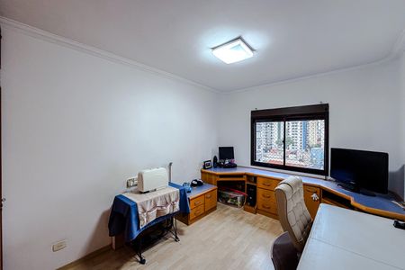 Apartamento à venda com 191m², 4 quartos e 2 vagas Apartamento à venda com 191m², 4 quartos e 2 vagasQuarto 2