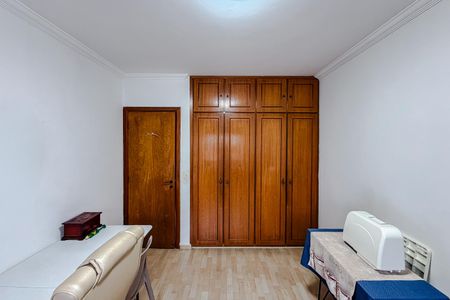 Apartamento à venda com 191m², 4 quartos e 2 vagas Apartamento à venda com 191m², 4 quartos e 2 vagasQuarto 2