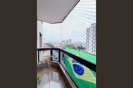 Apartamento à venda com 191m², 4 quartos e 2 vagas Apartamento à venda com 191m², 4 quartos e 2 vagasVaranda da Sala