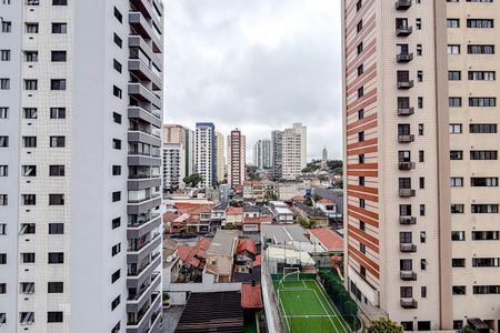 Apartamento à venda com 191m², 4 quartos e 2 vagas Apartamento à venda com 191m², 4 quartos e 2 vagasVista do Quarto 2