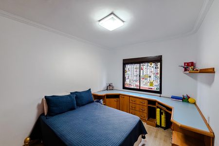 Apartamento à venda com 191m², 4 quartos e 2 vagas Apartamento à venda com 191m², 4 quartos e 2 vagasQuarto 3