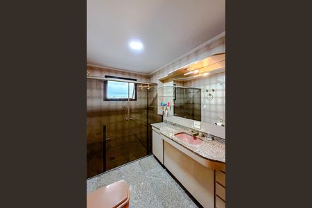 Apartamento à venda com 191m², 4 quartos e 2 vagas Apartamento à venda com 191m², 4 quartos e 2 vagasBanheiro