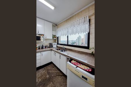 Apartamento à venda com 191m², 4 quartos e 2 vagas Apartamento à venda com 191m², 4 quartos e 2 vagasCozinha