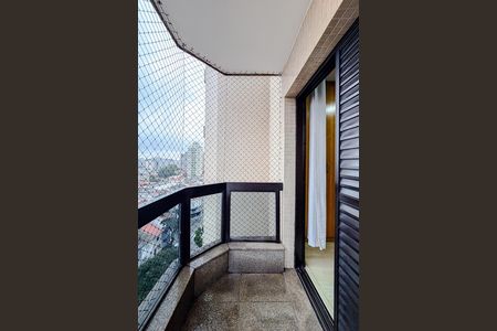 Apartamento à venda com 191m², 4 quartos e 2 vagas Apartamento à venda com 191m², 4 quartos e 2 vagasVaranda da Suíte