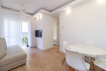 Apartamento à venda com 45m², 2 quartos e 1 vaga Apartamento à venda com 45m², 2 quartos e 1 vagaSala