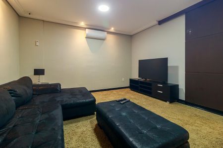 Apartamento à venda com 45m², 2 quartos e 1 vaga Apartamento à venda com 45m², 2 quartos e 1 vagaCinema