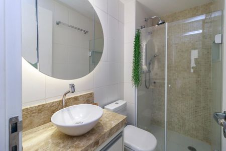 Apartamento à venda com 45m², 2 quartos e 1 vaga Apartamento à venda com 45m², 2 quartos e 1 vagaBanheiro