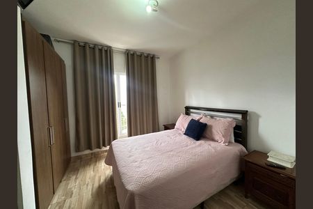 Casa à venda com 110m², 3 quartos e 2 vagasSuíte