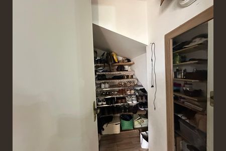 Casa à venda com 110m², 3 quartos e 2 vagasCloset