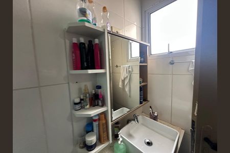 Casa à venda com 110m², 3 quartos e 2 vagasBanheiro da Suíte