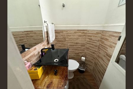 Casa à venda com 110m², 3 quartos e 2 vagasLavabo