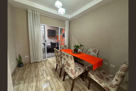 Casa à venda com 110m², 3 quartos e 2 vagasSala