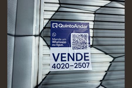 Casa à venda com 110m², 3 quartos e 2 vagasFachada