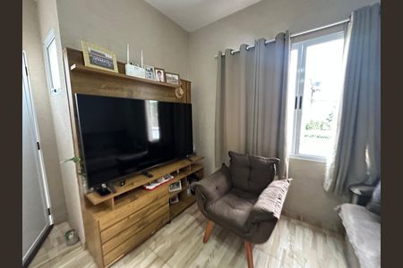 Casa à venda com 110m², 3 quartos e 2 vagasSala