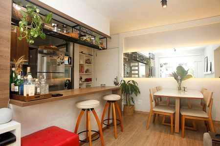 Sala de apartamento à venda com 2 quartos, 61m² em Santana, Porto Alegre