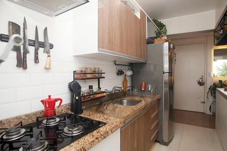 Cozinha + Área de Serviço de apartamento à venda com 2 quartos, 61m² em Santana, Porto Alegre