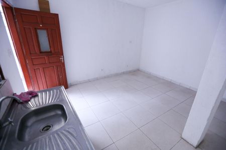 Cozinha de casa para alugar com 1 quarto, 45m² em Vila Zat, São Paulo