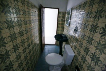 Casa para alugar com 45m², 1 quarto e sem vaga Casa para alugar com 45m², 1 quarto e sem vagaBanheiro