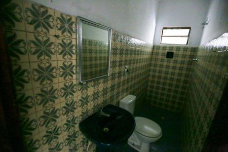 Casa para alugar com 45m², 1 quarto e sem vaga Casa para alugar com 45m², 1 quarto e sem vagaBanheiro