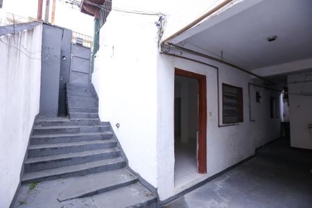 Casa para alugar com 45m², 1 quarto e sem vaga Casa para alugar com 45m², 1 quarto e sem vagaQuintal