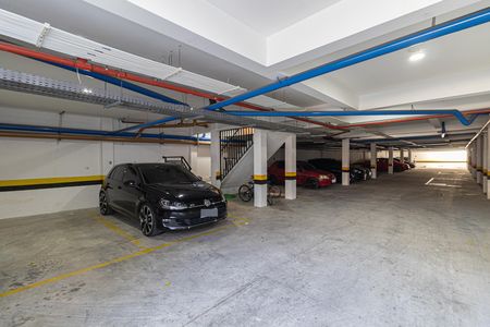 Apartamento à venda com 36m², 2 quartos e 1 vaga Apartamento à venda com 36m², 2 quartos e 1 vagaÁrea Comum - Garagem