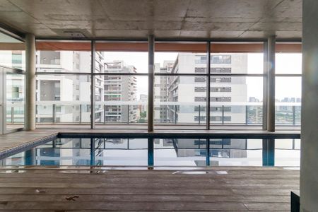 Studio para alugar com 41m², 1 quarto e 1 vaga Studio para alugar com 41m², 1 quarto e 1 vagaPiscina
