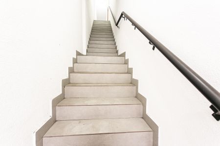 Apartamento para alugar com 60m², 1 quarto e sem vaga Apartamento para alugar com 60m², 1 quarto e sem vagaÁrea Comum - Escada