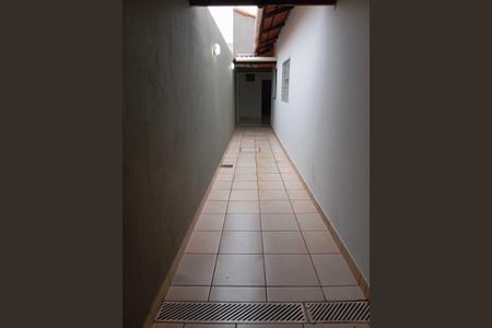Casa para alugar com 200m², 3 quartos e 2 vagasCorredor