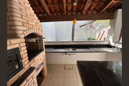 Casa para alugar com 200m², 3 quartos e 2 vagasChurrasqueira