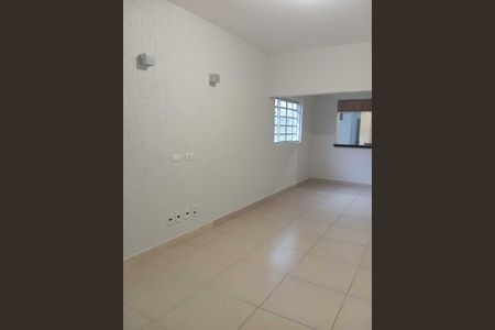 Casa para alugar com 200m², 3 quartos e 2 vagasSala