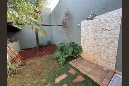 Casa para alugar com 200m², 3 quartos e 2 vagasÁrea externa
