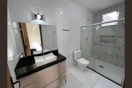 Casa para alugar com 200m², 3 quartos e 2 vagasBanheiro