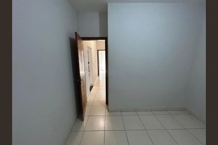 Casa para alugar com 200m², 3 quartos e 2 vagasQuarto