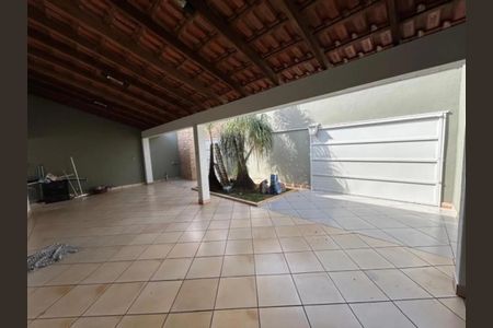 Casa para alugar com 200m², 3 quartos e 2 vagasÁrea externa