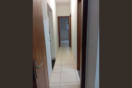 Casa para alugar com 200m², 3 quartos e 2 vagasCorredor