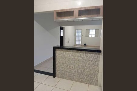 Casa para alugar com 200m², 3 quartos e 2 vagasCozinha