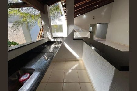 Casa para alugar com 200m², 3 quartos e 2 vagasChurrasqueira