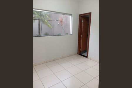 Casa para alugar com 200m², 3 quartos e 2 vagasQuarto