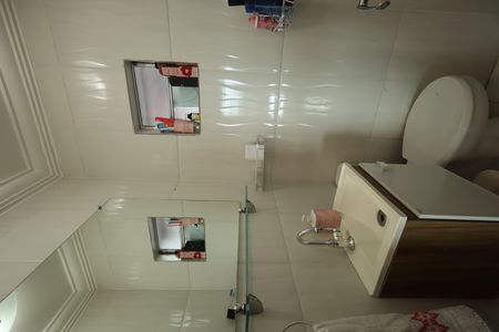Casa de condomínio à venda com 151m², 2 quartos e 2 vagasLavabo