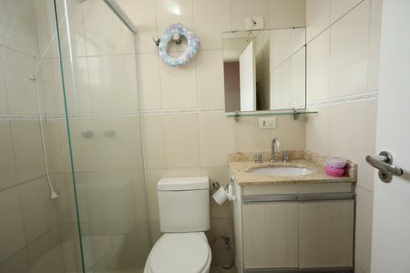 Casa de condomínio à venda com 151m², 2 quartos e 2 vagasBanheiro da Suíte 1